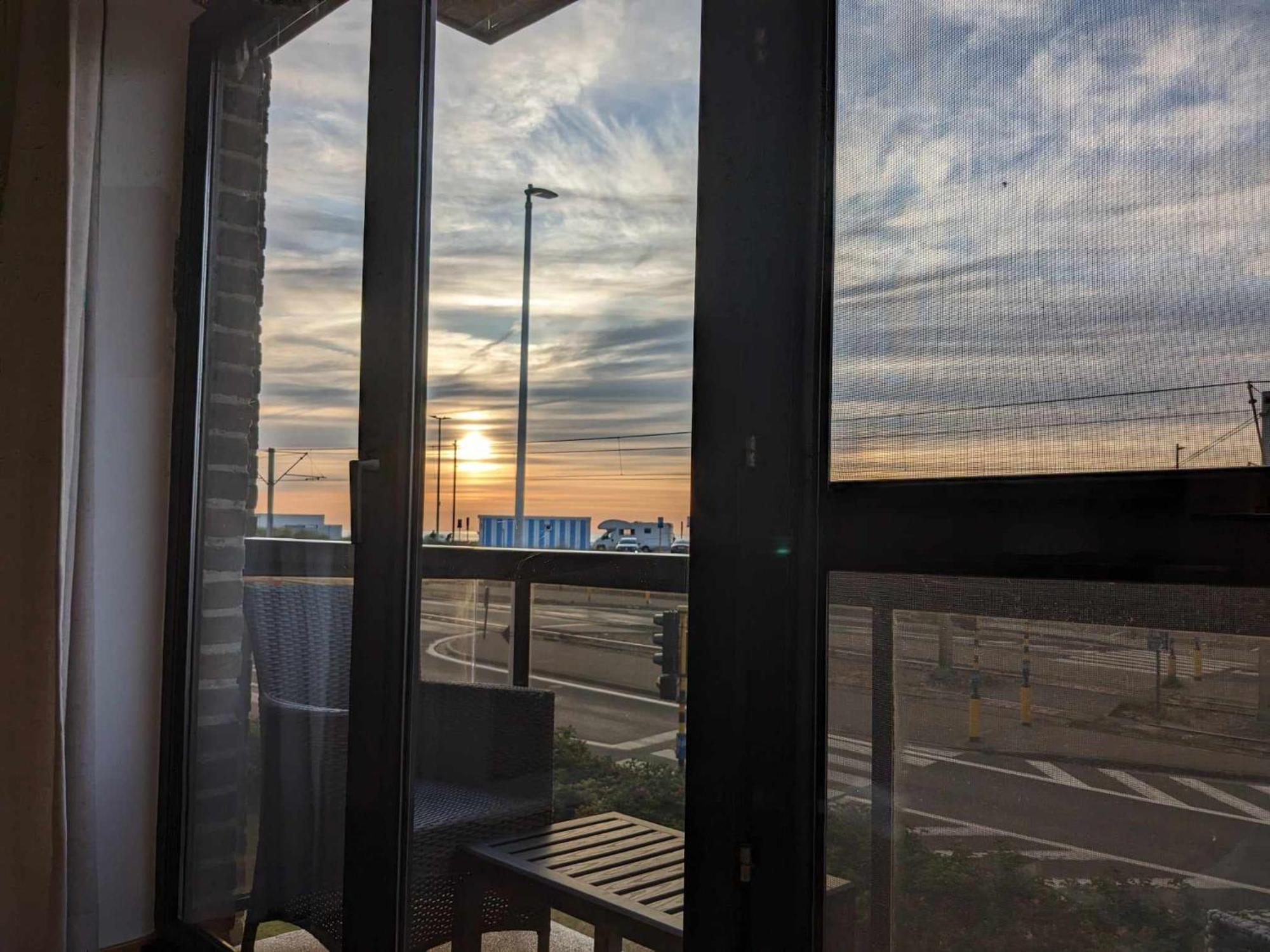 Vista Linda, Leuk Appartement Vlak Bij Zeedijk En Strand Ostende Kültér fotó